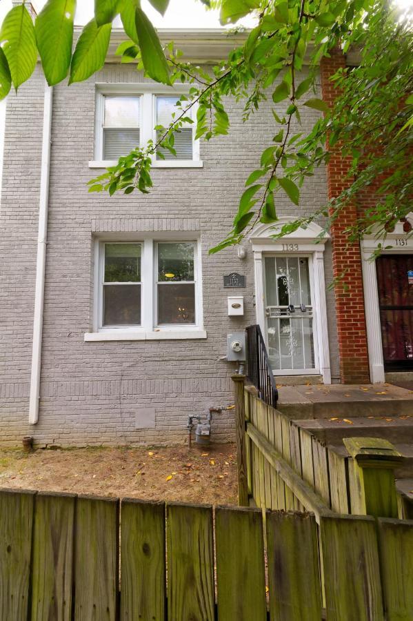 The Gray Corner House By Gallaudet 3 Bedroom 2 Ba Ferienhaus *